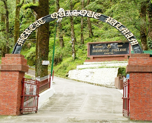 Sherwood College campus entrance